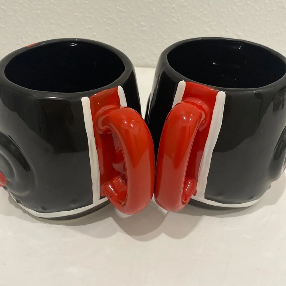 Vintage 1992 Handpainted Original E&B Giftware Ceramic Football Helmet Mugs (2) - Picture 4 of 8